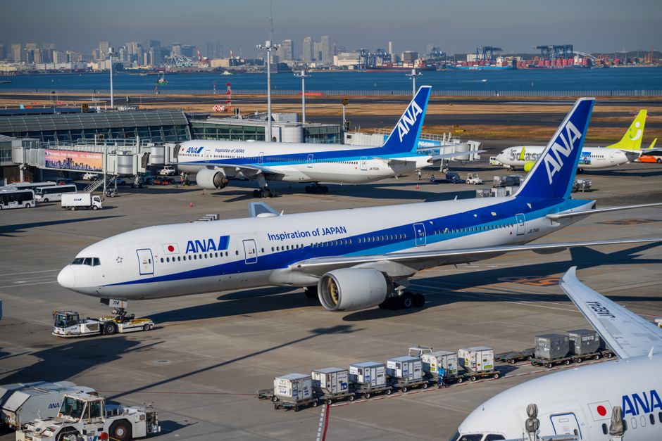 特典航空券が取れないときの有償予約 羽田空港のANA機