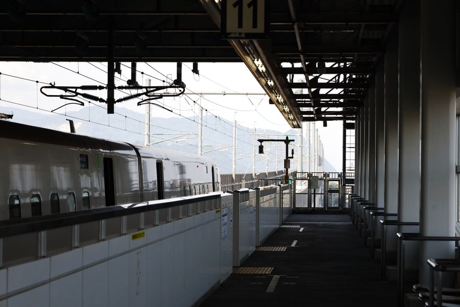 新幹線を格安で乗る方法7選｜2026年GW後が狙い目
