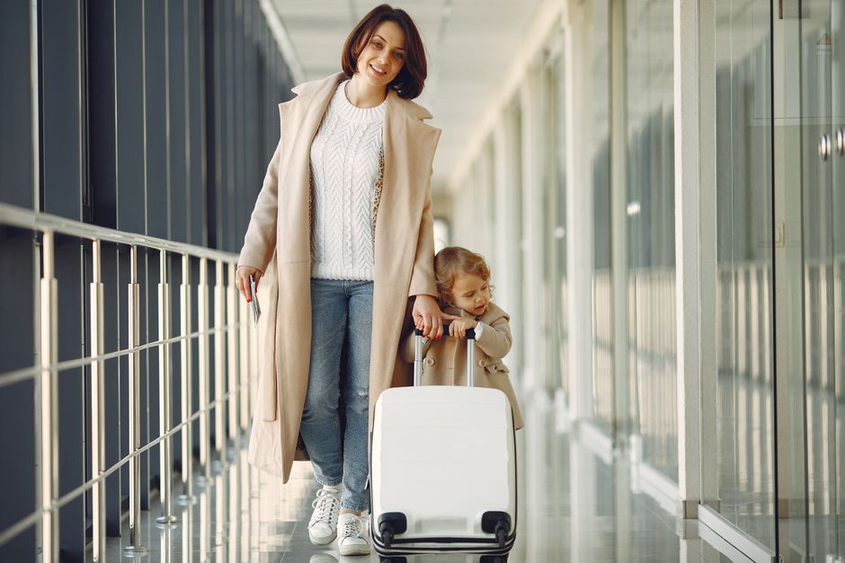 年末年始 同行者別のおすすめ 子連れ・カップル・ひとり旅のイメージ